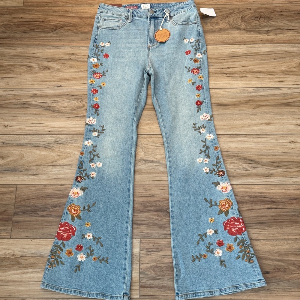 Driftwood Fiora Flare Jeans | Embroidered Floral Boho Western Farrah Style 8 NWT - Picture 2 of 9